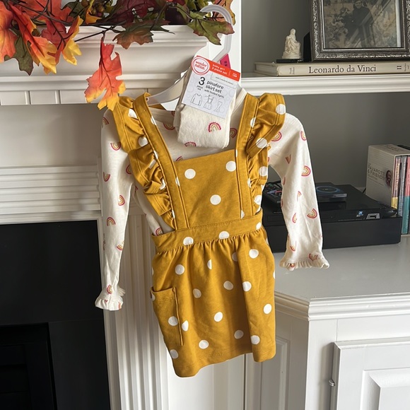 Bundle of girls sets - Picture 2 of 5